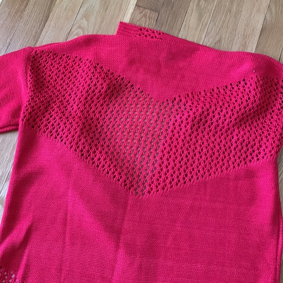 Sweater - Picture 5 of 6